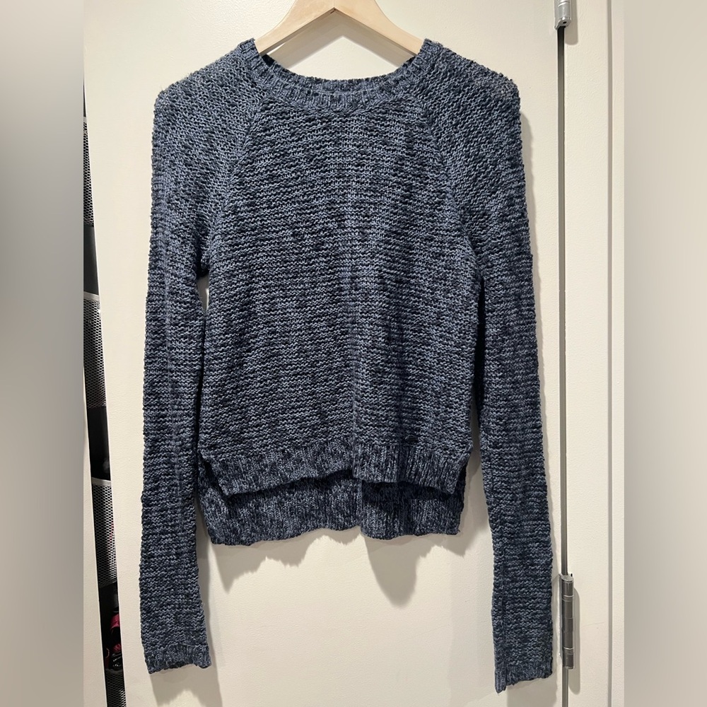Women's Blue Knit Sweater Abercrombie and fitch size M